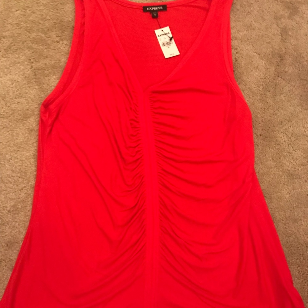 Red ruched ribbed tank top